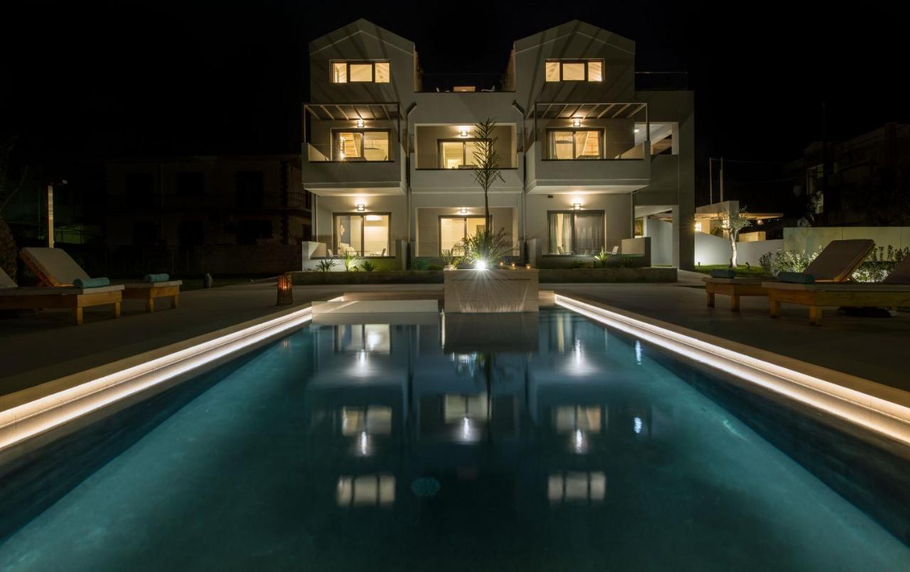 Eleanthi Modern Living Apartment Galatas  ภายนอก รูปภาพ