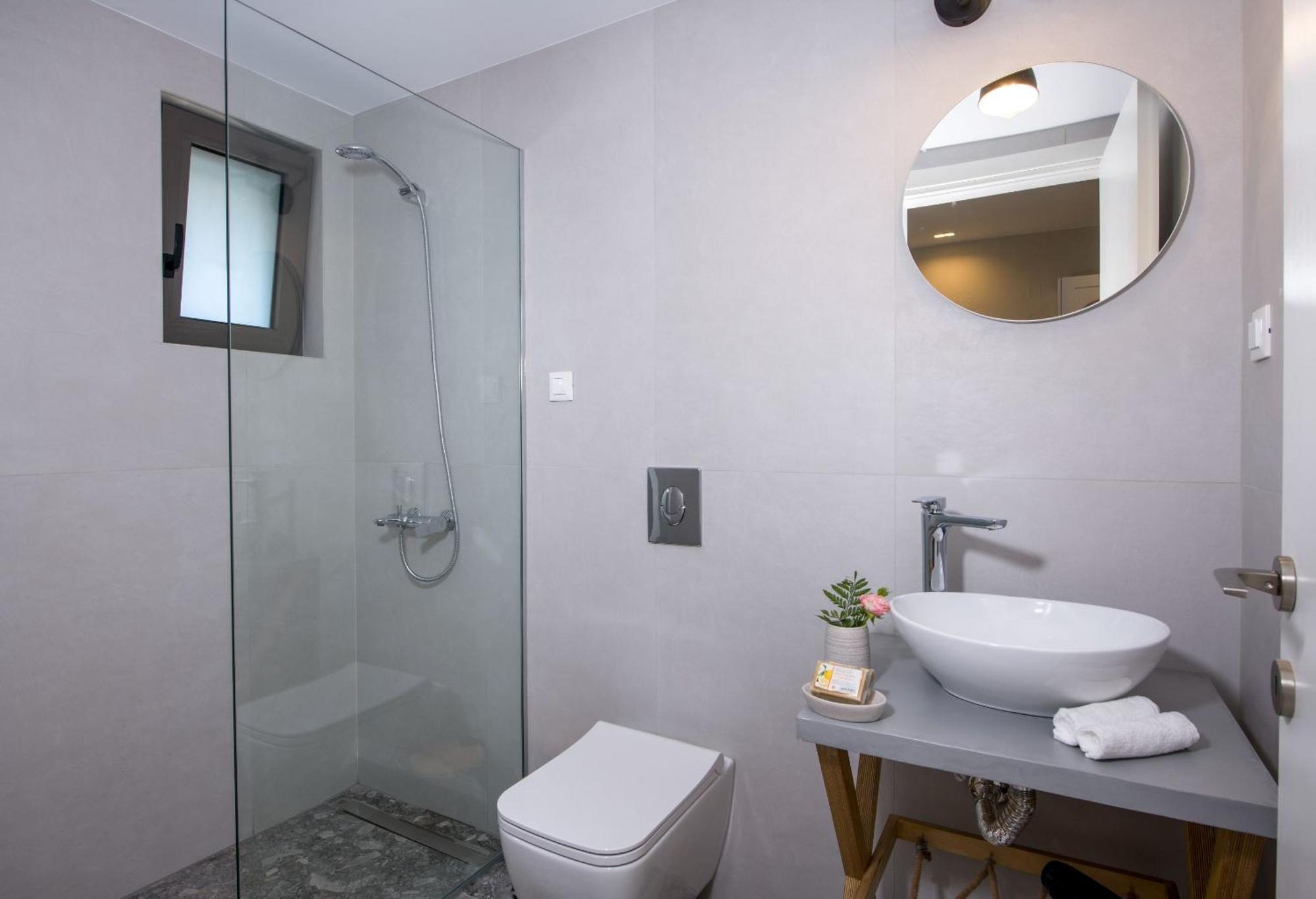 Eleanthi Modern Living Apartment Galatas  ห้อง รูปภาพ